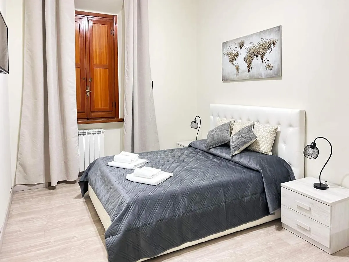 Suite Magenta Roma 0*,  Italia